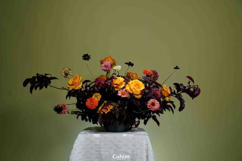 花店產(chǎn)品研發(fā)新趨勢 融合花束包裝、花型設(shè)計與水果元素的創(chuàng)意探索